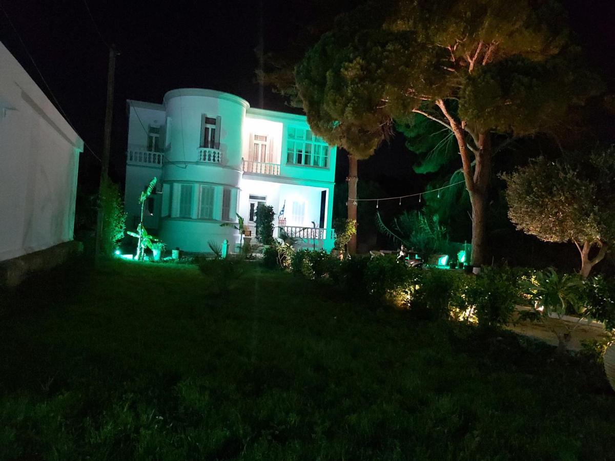 Tower Traditional Pool Villa 클레마스티 외부 사진